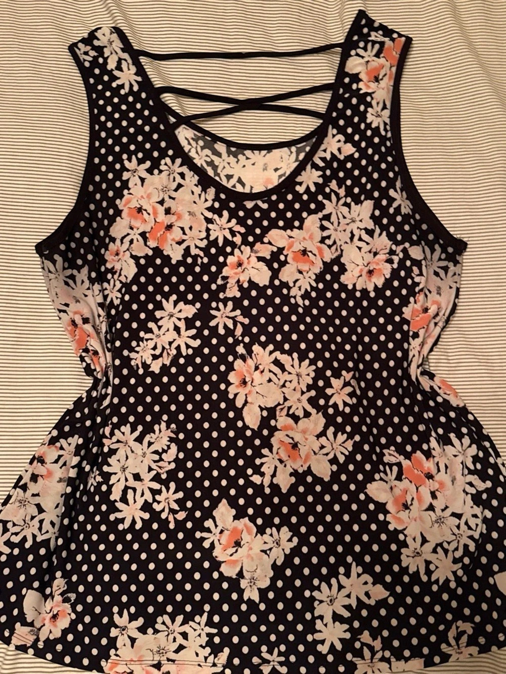 Lavish Floral Polka Dot Tank Top in Black & Pink Size Large Like New